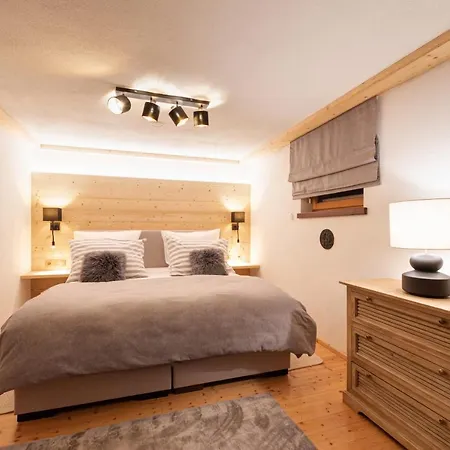 Haus Diel - Premium Apartments Mit Kueche Pettneu am Arlberg Exterior photo